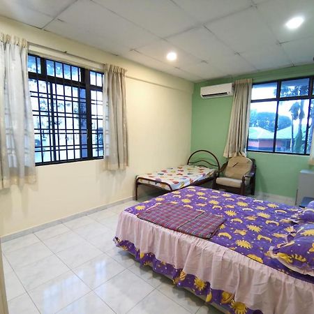 Cosy Homestay Ulu Tiram Dış mekan fotoğraf