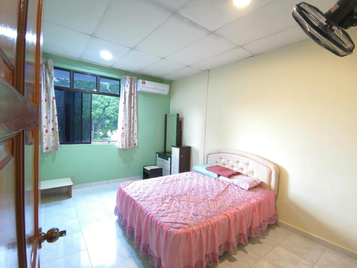 Cosy Homestay Ulu Tiram Dış mekan fotoğraf