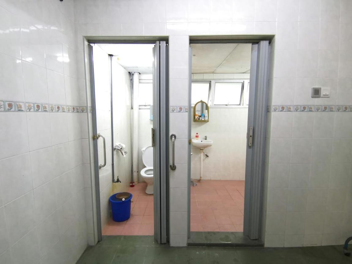 Cosy Homestay Ulu Tiram Dış mekan fotoğraf