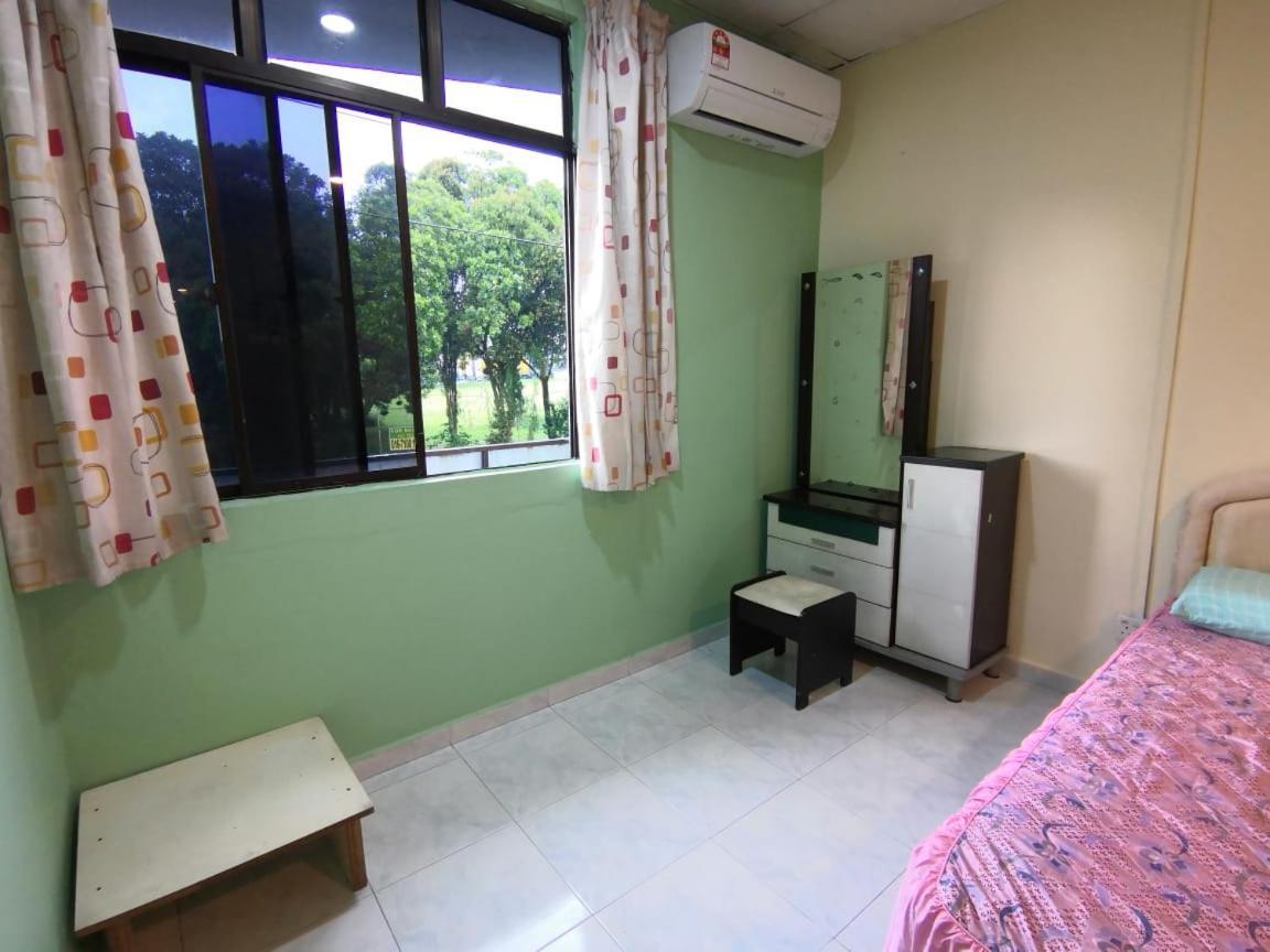 Cosy Homestay Ulu Tiram Dış mekan fotoğraf